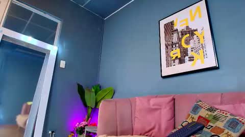 Snapshot of vans_ross chatting on 03/05/26, 08:05 Vans Ross online show from 03/05/26, 08:05