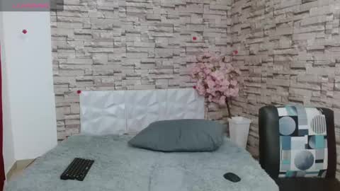 Karuna online show from 02/11/25, 02:03