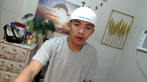 Snapshot of vanxxx2005 chatting on 01/19/25, 07:47 vanxxx2005 online show from 01/19/25, 07:47