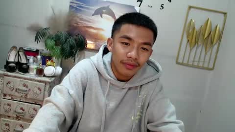 Snapshot of vanxxx2005 chatting on 02/17/25, 09:19 vanxxx2005 online show from 02/17/25, 09:19