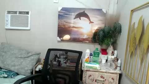 Snapshot of vanxxx2005 chatting on 02/28/25, 07:15 vanxxx2005 online show from 02/28/25, 07:15