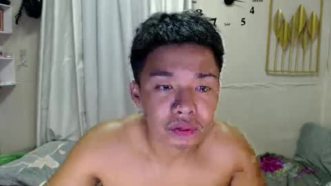 Snapshot of vanxxx2005 chatting on 03/31/26, 06:03 vanxxx2005 online show from 03/31/26, 06:03