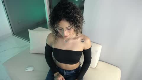varenka_ivanova22 online show from 04/20/26, 05:21