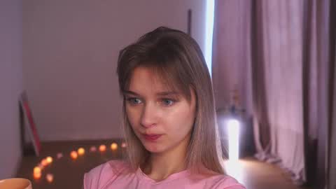 Snapshot of variety_moments chatting on 03/02/25, 04:17 Heeeeey Im Hanna the art of tease  online show from 03/02/25, 04:17