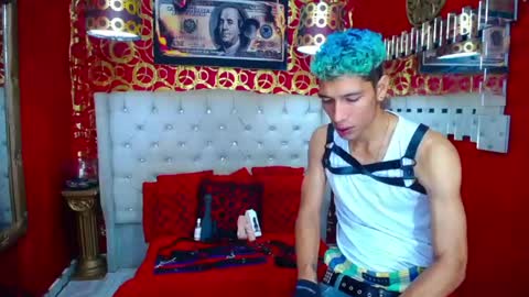 Snapshot of varonaesteban7 chatting on 07/04/26, 08:04 Esteban online show from 07/04/26, 08:04
