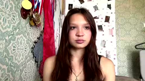 Snapshot of vasilikigravely chatting on 07/11/26, 06:38 Anny online show from 07/11/26, 06:38