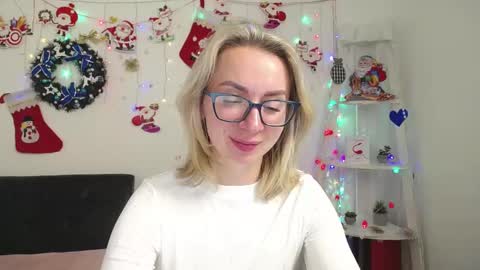 Snapshot of vasilisasii chatting on 12/27/24, 04:54 Vasilisa online show from 12/27/24, 04:54