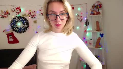 Snapshot of vasilisasii chatting on 12/30/24, 03:46 Vasilisa online show from 12/30/24, 03:46