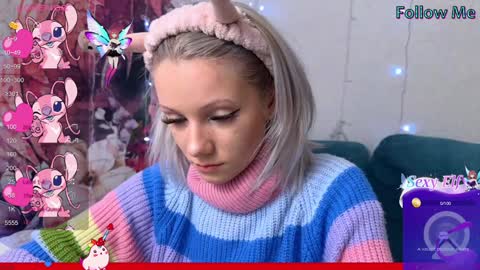 Snapshot of vasya_sylvia chatting on 12/14/24, 07:03 Vasya Sylvia online show from 12/14/24, 07:03
