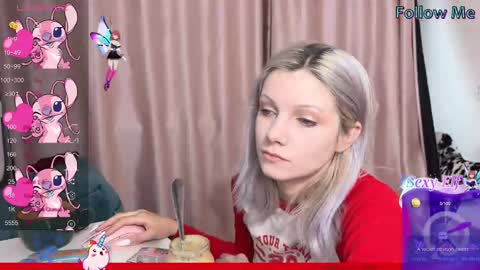 Snapshot of vasya_sylvia chatting on 02/26/25, 08:48 Vasya Sylvia online show from 02/26/25, 08:48
