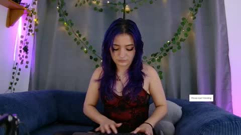 Vayolett online show from 12/17/25, 01:33