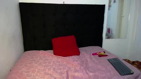 Snapshot of vdeborap chatting on 02/18/26, 03:24 debora online show from 02/18/26, 03:24