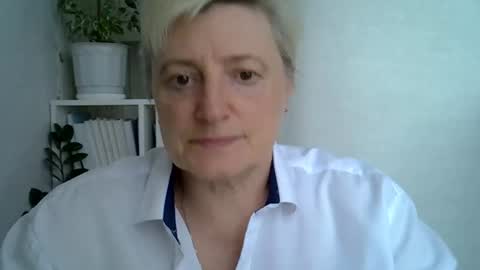 vea_motty online show from 05/04/26, 02:46