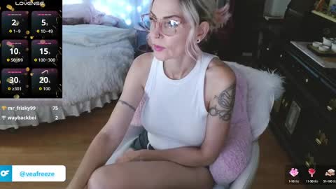 Snapshot of veafreeze chatting on 10/06/25, 06:11 veafreeze online show from 10/06/25, 06:11