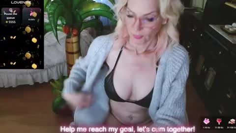 Snapshot of veafreeze chatting on 02/01/26, 06:45 veafreeze online show from 02/01/26, 06:45