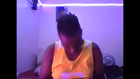 Snapshot of vee_tommy chatting on 04/22/26, 07:00 Vee tommy online show from 04/22/26, 07:00