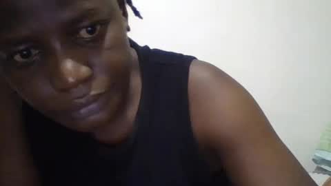 Snapshot of vee_tommy chatting on 06/21/26, 01:41 Vee tommy online show from 06/21/26, 01:41