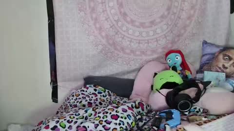 Veronica Lehane online show from 12/31/24, 04:49