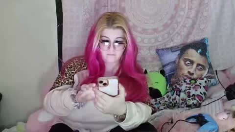 Veronica Lehane online show from 01/17/25, 08:24