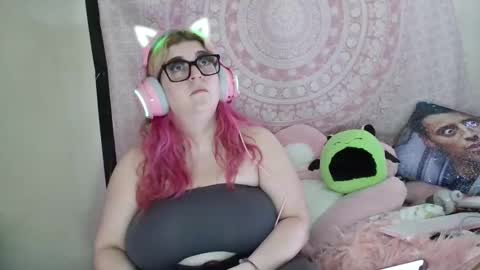 Veronica Lehane online show from 02/12/25, 03:49