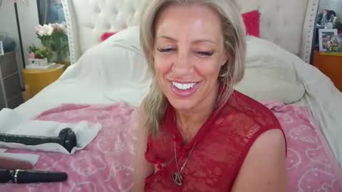 Snapshot of vegas_danielle chatting on 05/30/26, 03:53 Vegas Dani online show from 05/30/26, 03:53