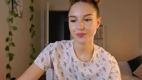 Maria online show from 09/11/25, 03:23