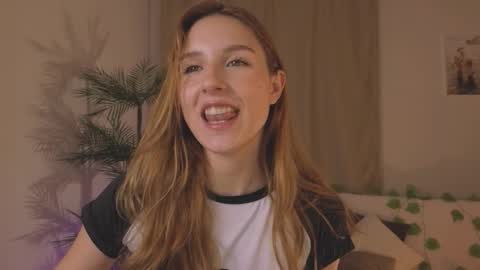 Maria online show from 10/05/25, 02:59