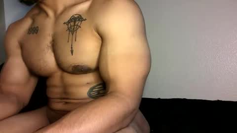 Snapshot of vegasluv702 chatting on 11/05/25, 07:52 Vegas Love online show from 11/05/25, 07:52