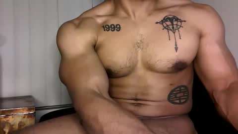 Snapshot of vegasluv702 chatting on 11/13/25, 08:02 Vegas Love online show from 11/13/25, 08:02