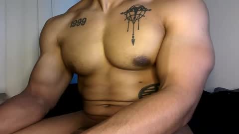 Snapshot of vegasluv702 chatting on 11/26/25, 09:21 Vegas Love online show from 11/26/25, 09:21