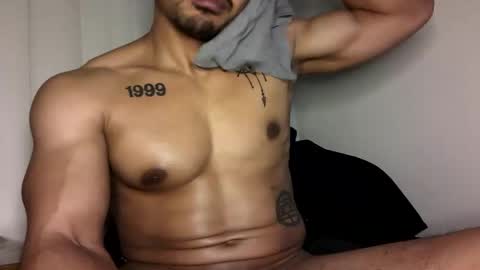 Vegas Love online show from 12/23/25, 09:07