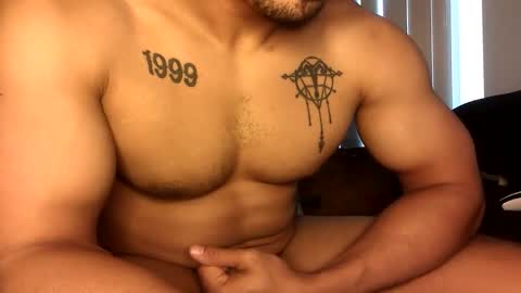 Snapshot of vegasluv702 chatting on 04/18/26, 01:42 Vegas Love online show from 04/18/26, 01:42