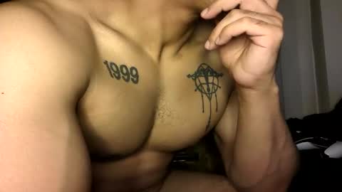 Snapshot of vegasluv702 chatting on 04/21/26, 03:24 Vegas Love online show from 04/21/26, 03:24