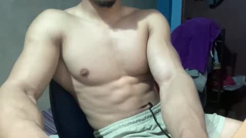 Snapshot of veilofstrength11 chatting on 10/28/25, 09:57 veilofstrength11 online show from 10/28/25, 09:57