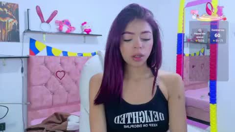 Snapshot of velinahoneyy chatting on 07/01/26, 12:29 velinahoneyy online show from 07/01/26, 12:29