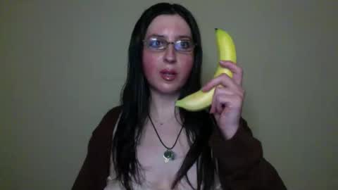 velira_ online show from 11/30/25, 04:27