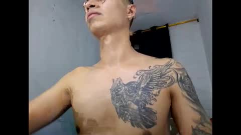 velk_hot1 online show from 12/27/24, 12:39