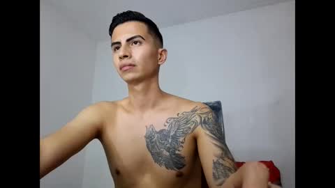 velk_hot1 online show from 02/19/25, 11:36