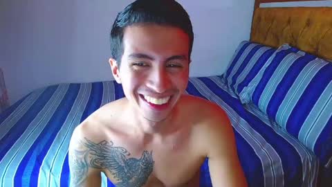velk_hot1 online show from 04/17/26, 01:36