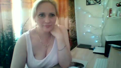 Snapshot of velka_raspberry chatting on 07/09/26, 05:17 velka_raspberry online show from 07/09/26, 05:17