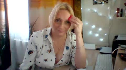 Snapshot of velka_raspberry chatting on 07/24/26, 08:01 velka_raspberry online show from 07/24/26, 08:01