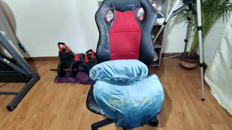 Im VelaI will be Christmas and New Year with my family December 22 to January 13 I will miss you guys. online show from 03/11/25, 02:43