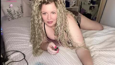 vellinka online show from 10/07/25, 06:21