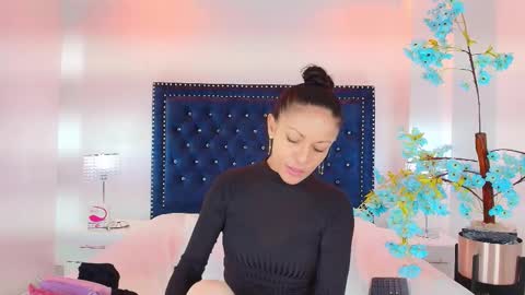 Snapshot of velora_nigth chatting on 01/17/26, 11:26 velora_nigth online show from 01/17/26, 11:26