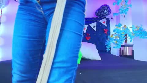 Snapshot of velora_nigth chatting on 02/25/26, 11:31 velora_nigth online show from 02/25/26, 11:31