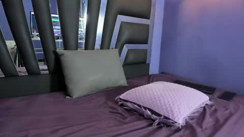 Snapshot of veluniliore chatting on 04/11/26, 07:45 Veluni online show from 04/11/26, 07:45