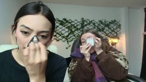 Snapshot of velvet__moon chatting on 04/12/26, 09:53 Sophi online show from 04/12/26, 09:53