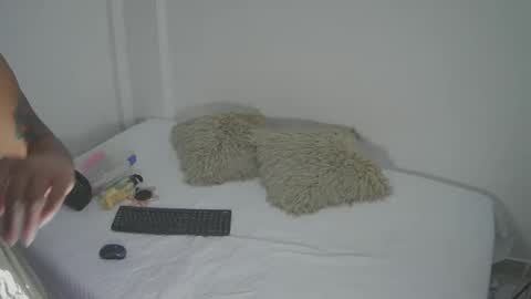 Snapshot of velvet_cartter chatting on 04/24/26, 11:40 velvet_cartter online show from 04/24/26, 11:40