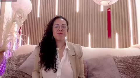 Emma Curly online show from 05/22/26, 12:33