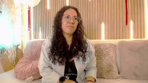 Emma Curly online show from 05/25/26, 12:55